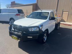 2021 Toyota Hilux Workmate TGN121R 4x2 Glacier White