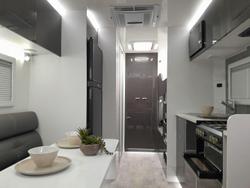 2025 Windsor Genesis 196Md Wild 19'6