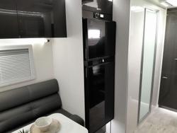 2025 Windsor Genesis 196Md Wild 19'6