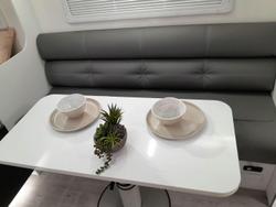 2025 Windsor Genesis 196Md Wild 19'6