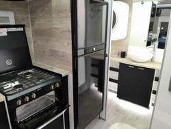 2025 Windsor Genesis 176Rd 17'