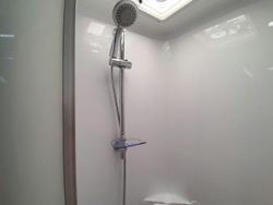 2025 Windsor Genesis 176Rd 17'