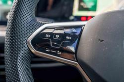 2023 Volkswagen Golf 110TSI R-Line