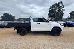 2021 Toyota Hilux SR