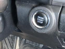 2020 Toyota Hilux SR5