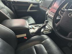 2020 Toyota Landcruiser VX