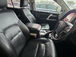 2020 Toyota Landcruiser VX