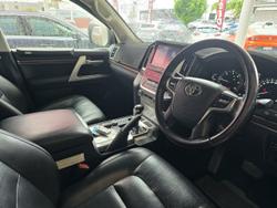 2020 Toyota Landcruiser VX