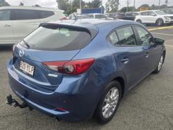 2018 Mazda 3 Neo Sport