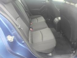 2018 Mazda 3 Neo Sport