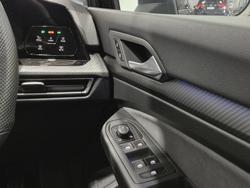 2023 Volkswagen Golf 110TSI R-Line