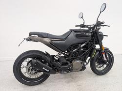 2022 HUSQVARNA SVARTPILEN 401 Black