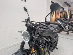 2022 HUSQVARNA SVARTPILEN 401 Black