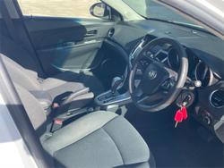 2013 Holden Cruze CD JH Series II MY13 Summit White