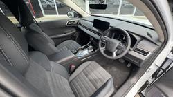 2025 Mitsubishi Outlander LS