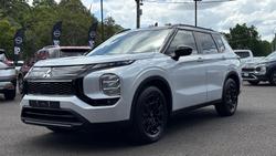2025 Mitsubishi Outlander LS