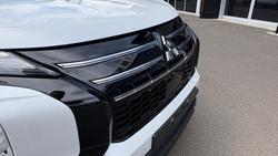 2025 Mitsubishi Outlander LS