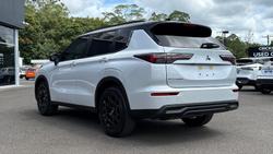 2025 Mitsubishi Outlander LS