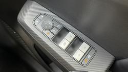 2025 Mitsubishi Outlander LS