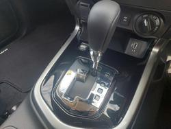 2025 Nissan Navara ST-X