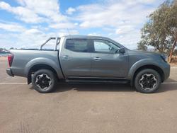 2025 Nissan Navara ST-X