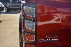 2025 Isuzu D-MAX X-TERRAIN