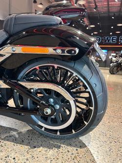 2025 Harley-Davidson Breakout 117 (FXBR) Softail Black