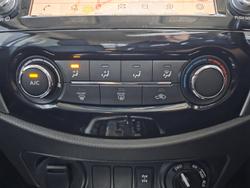 2019 Nissan Navara ST