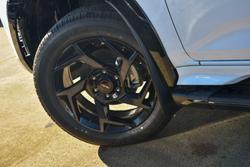 2025 Isuzu MU-X X-TERRAIN
