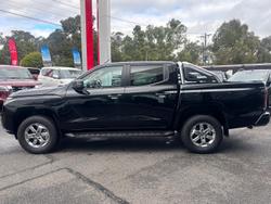 2026 Nissan Navara ST