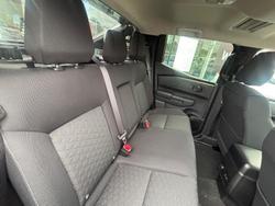 2026 Nissan Navara ST