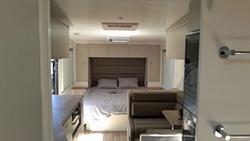 2025 Essential Caravans A Class V7-7 21'8