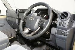 2025 Toyota Landcruiser GXL