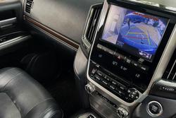 2020 Toyota Landcruiser VX