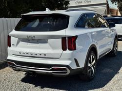2022 Kia Sorento Sport