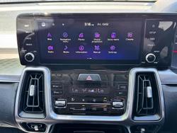 2022 Kia Sorento Sport