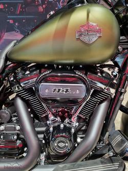2022 Harley-Davidson Road King Special 114 (FLHRXS) Touring Green