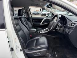 2016 MITSUBISHI PAJERO SPORT GLS (4x4)