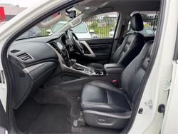 2016 MITSUBISHI PAJERO SPORT GLS (4x4)