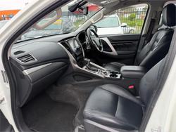 2016 MITSUBISHI PAJERO SPORT GLS (4x4)