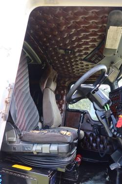 2007 Kenworth T400 Series T404S