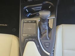 2019 Lexus UX 200 Luxury MZAA10R Mercury Grey