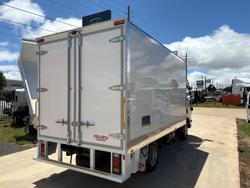 2025 Isuzu N Series NNR 45-150 Vanpack