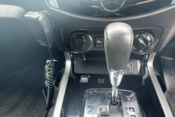 2021 Nissan Navara ST-X