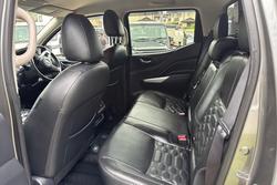 2021 Nissan Navara ST-X