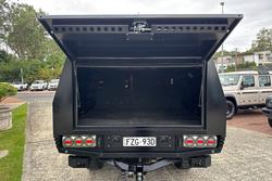 2021 Nissan Navara ST-X