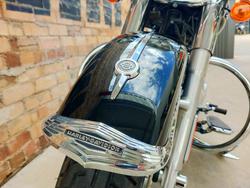 2016 HARLEY-DAVIDSON SOFTAIL DELUXE 1690 (FLSTN) ROAD BLACK