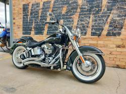 2016 HARLEY-DAVIDSON SOFTAIL DELUXE 1690 (FLSTN) ROAD BLACK