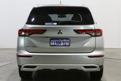 2025 Mitsubishi Outlander LS