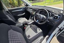 2021 MG ZST Core MY21 York White